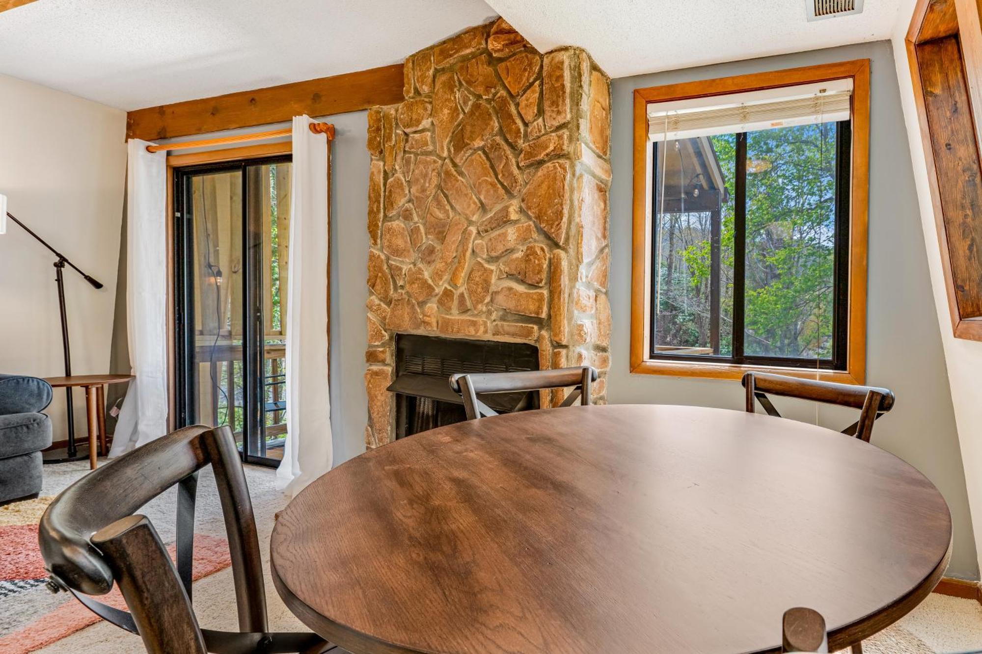Sugar Mountain Hideaway Apartment เบนเนอร์เอลค์ ภายนอก รูปภาพ